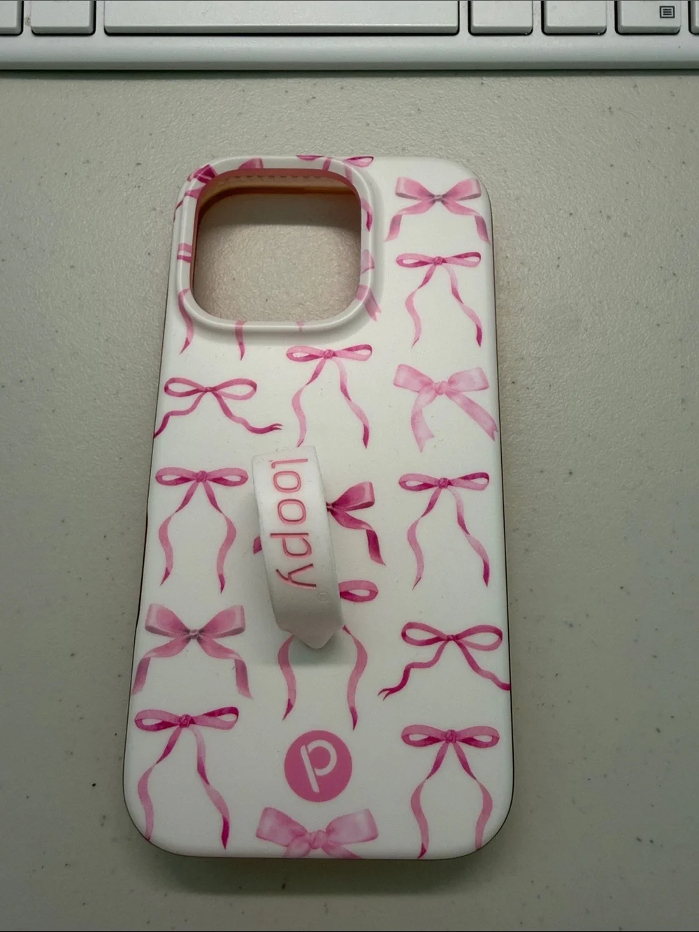 Loopy iPhone 16Pro Pink Bow Phone Case